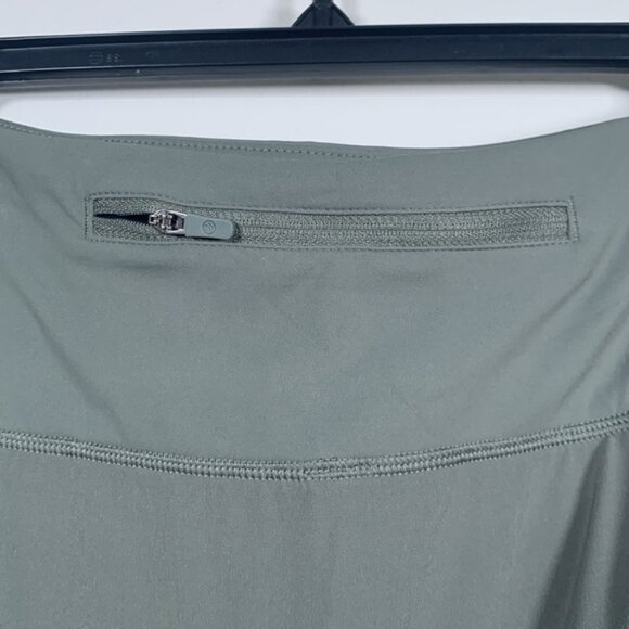 Crazy Yoga Olive Green Athletic Gym Skort Biker Shorts Size Med EUC #0362-DS - Picture 3 of 4